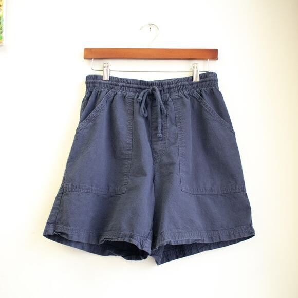 Dressbarn Navy Shorts Size Small - Picture 1 of 5